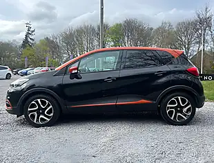 Used 2015 Renault Captur Dynamique S Nav Diamond Black - Interior and Exterior details 5