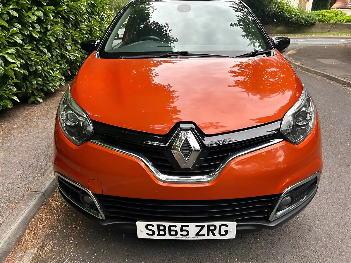 Used 2015 Renault Captur Dynamique S Nav Orange - Interior and Exterior details 2