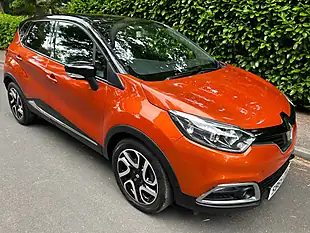 Used 2015 Renault Captur Dynamique S Nav Orange - Interior and Exterior details 3