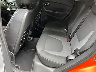 Used 2015 Renault Captur Dynamique S Nav Orange - Interior and Exterior details 9