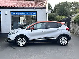 Used 2015 Renault Captur Dynamique S Nav Silver - Interior and Exterior details 14