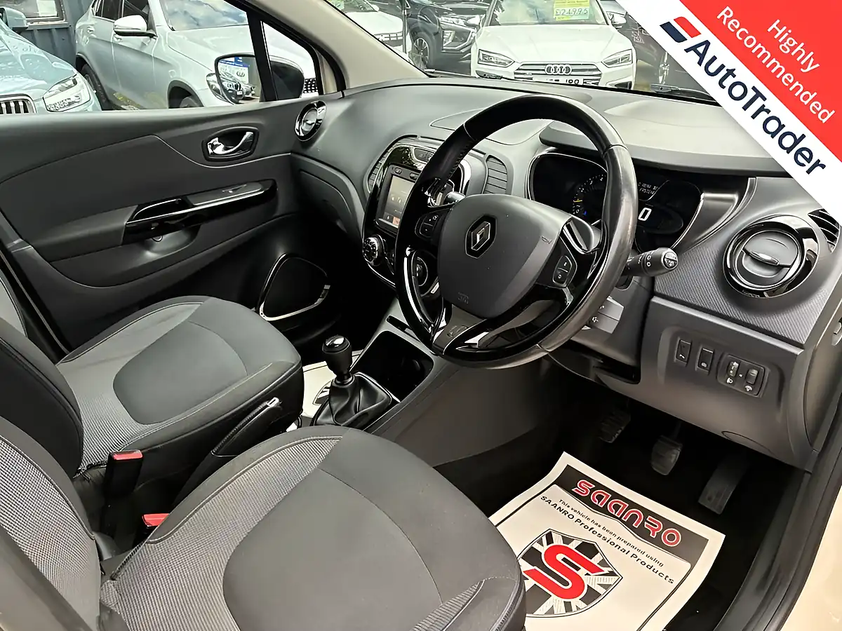 Used 2015 Renault Captur Dynamique S Nav White - Interior and Exterior details 2
