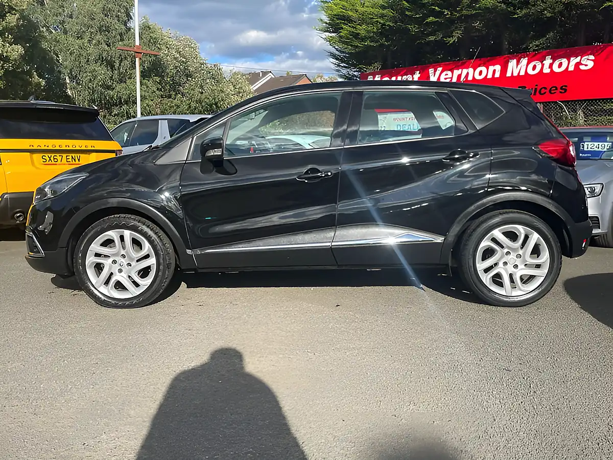Used 2015 Renault Captur Energy Dynamique Medianav Black - Interior and Exterior details 6