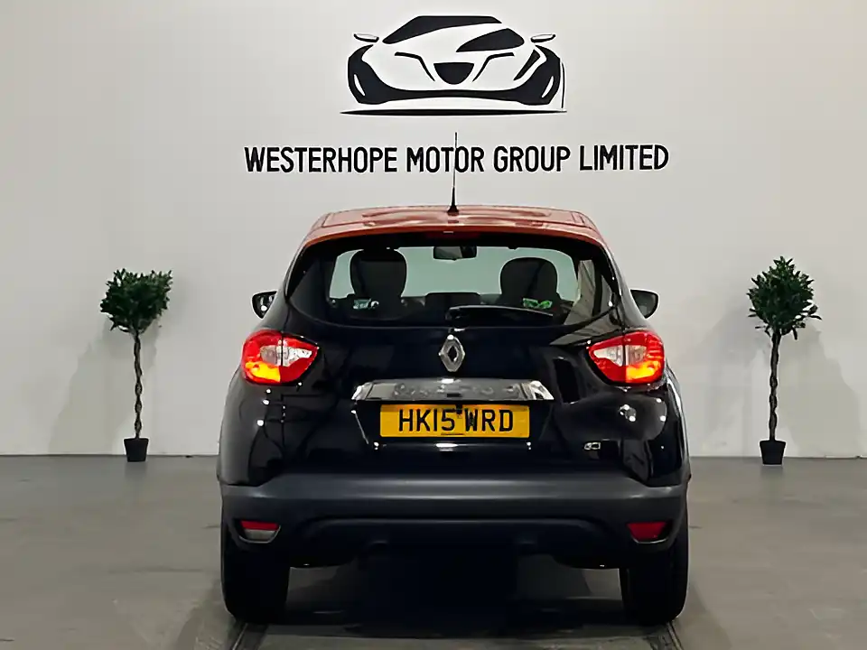 Used 2015 Renault Captur Energy Dynamique Medianav Black - Interior and Exterior details 17