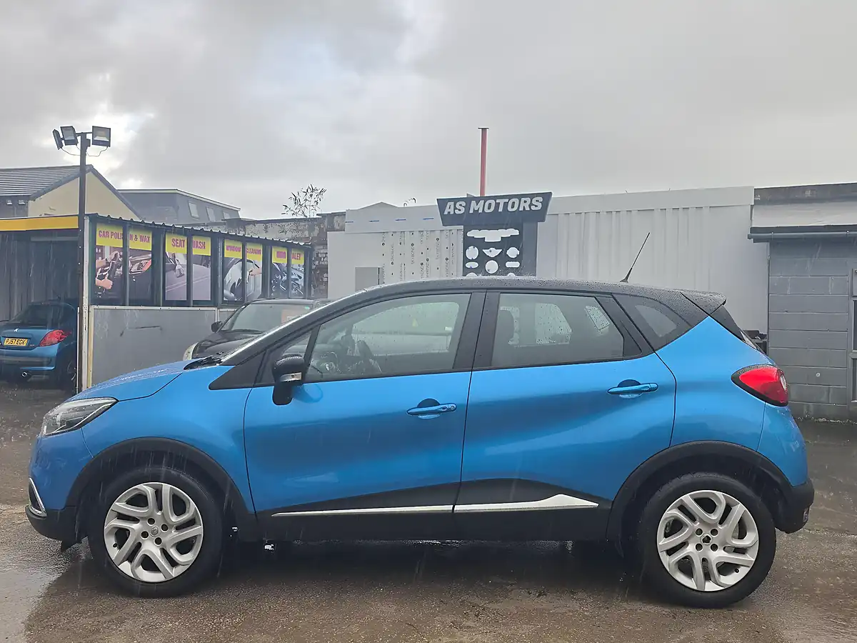 Used 2015 Renault Captur Energy Dynamique Nav Blue - Interior and Exterior details 4