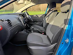 Used 2015 Renault Captur Energy Dynamique S Nav Blue - Interior and Exterior details 10