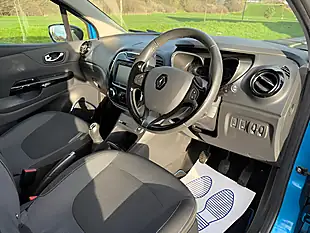 Used 2015 Renault Captur Energy Dynamique S Nav Blue - Interior and Exterior details 16
