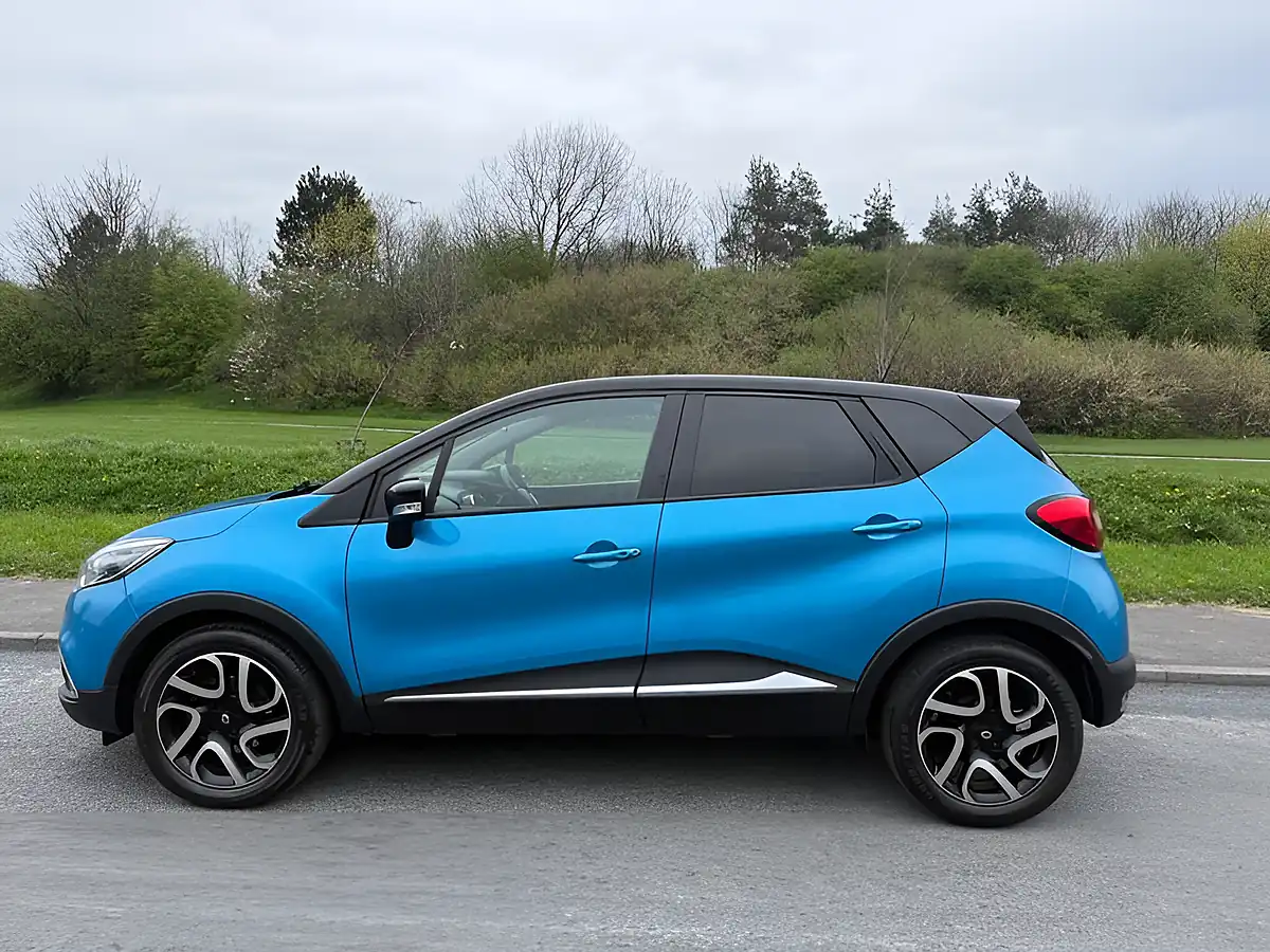 Used 2015 Renault Captur Energy Dynamique S Nav Blue - Interior and Exterior details 5