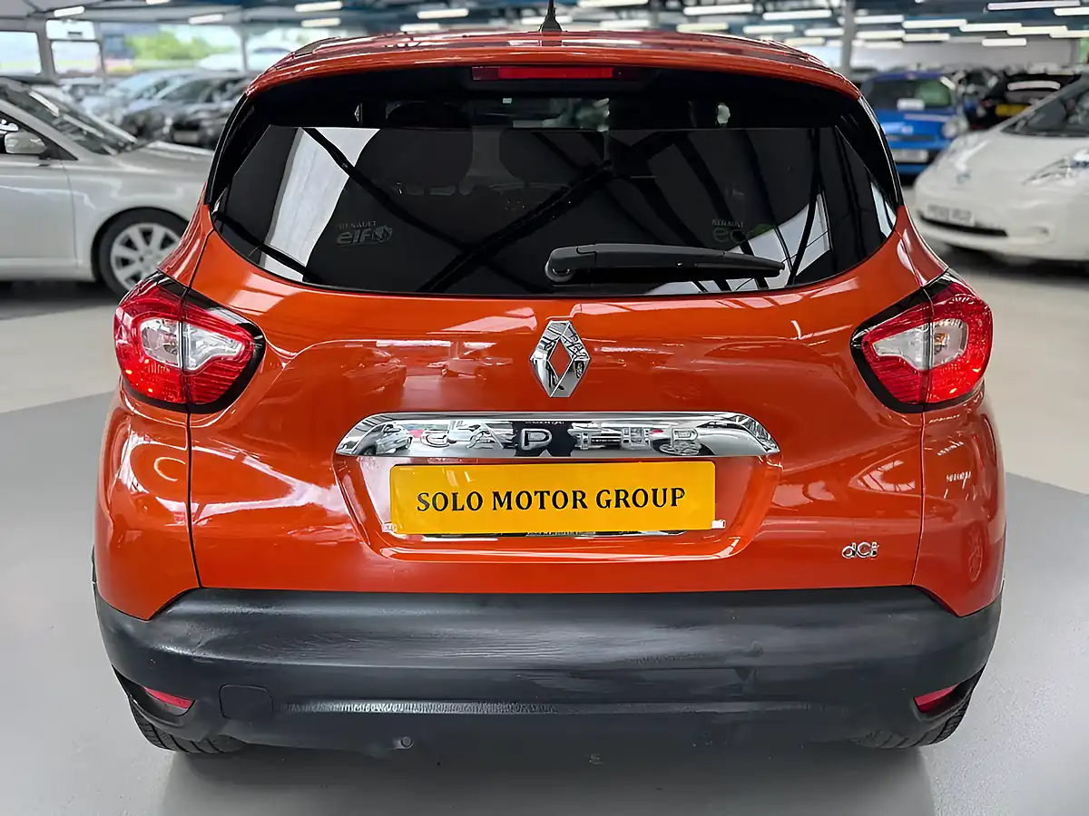Used 2015 Renault Captur Energy Dynamique S Nav Orange - Interior and Exterior details 10