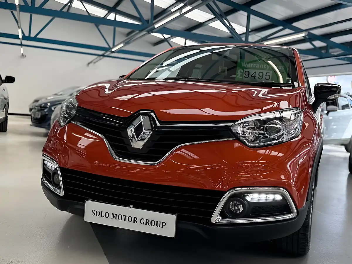 Used 2015 Renault Captur Energy Dynamique S Nav Orange - Interior and Exterior details 8