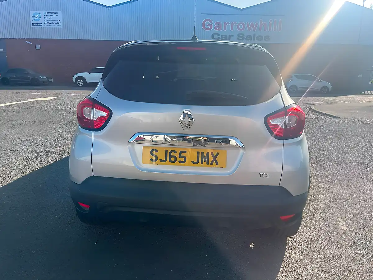 Used 2015 Renault Captur Energy Dynamique S Nav Silver - Interior and Exterior details 5
