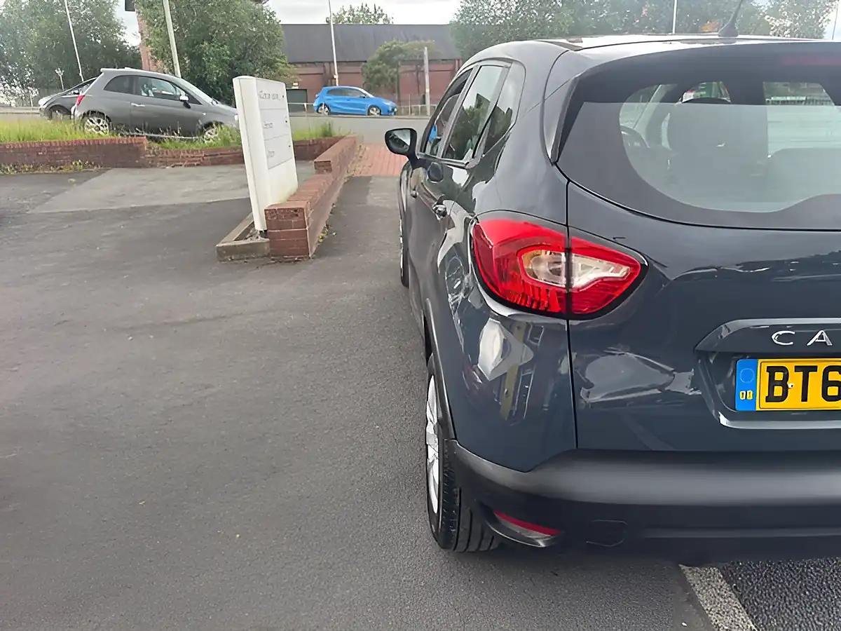 Used 2015 Renault Captur Expression + Blue - Interior and Exterior details 10