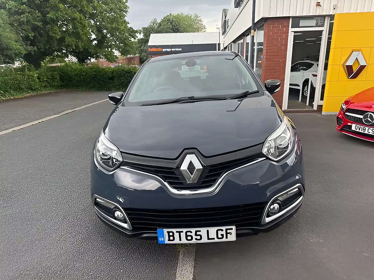 Used 2015 Renault Captur Expression + Blue - Interior and Exterior details 19