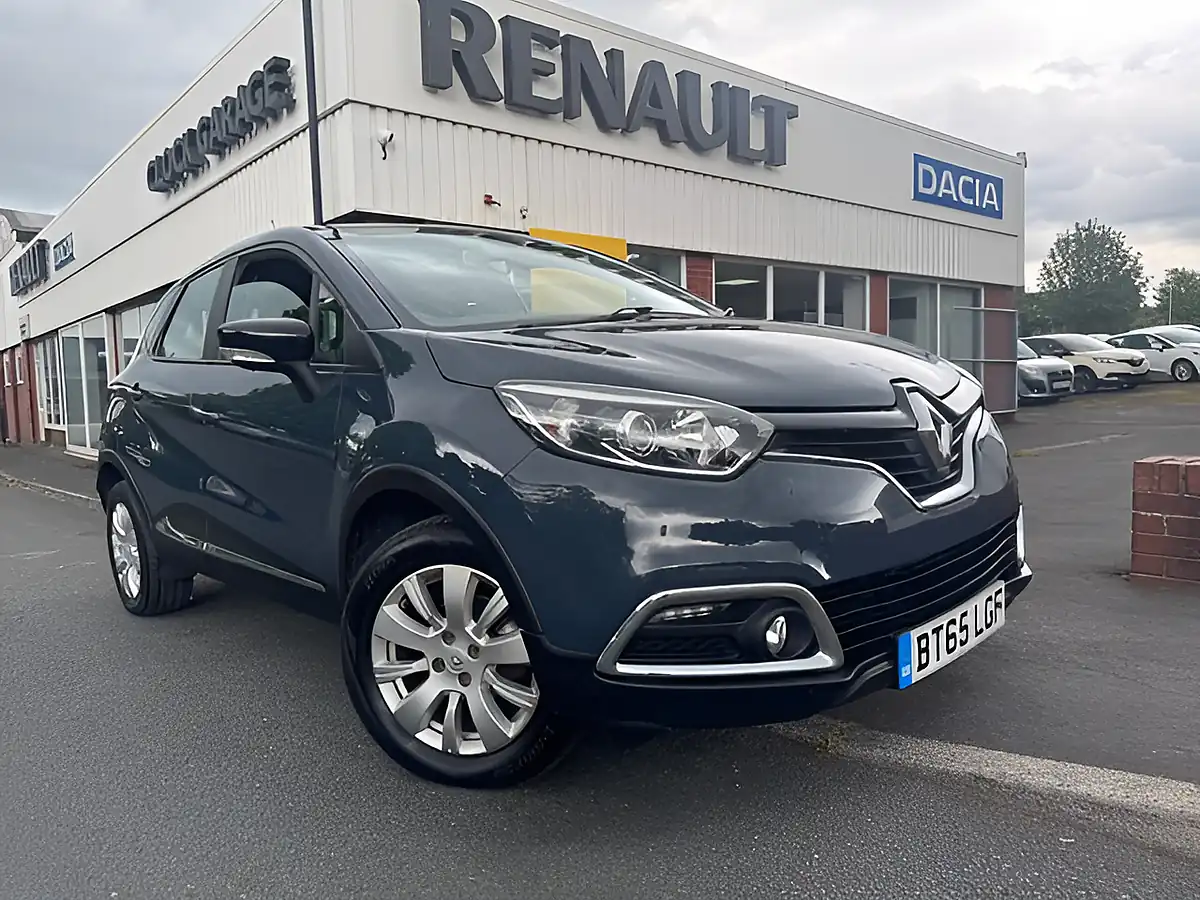 Used 2015 Renault Captur Expression + Blue - Interior and Exterior details 6