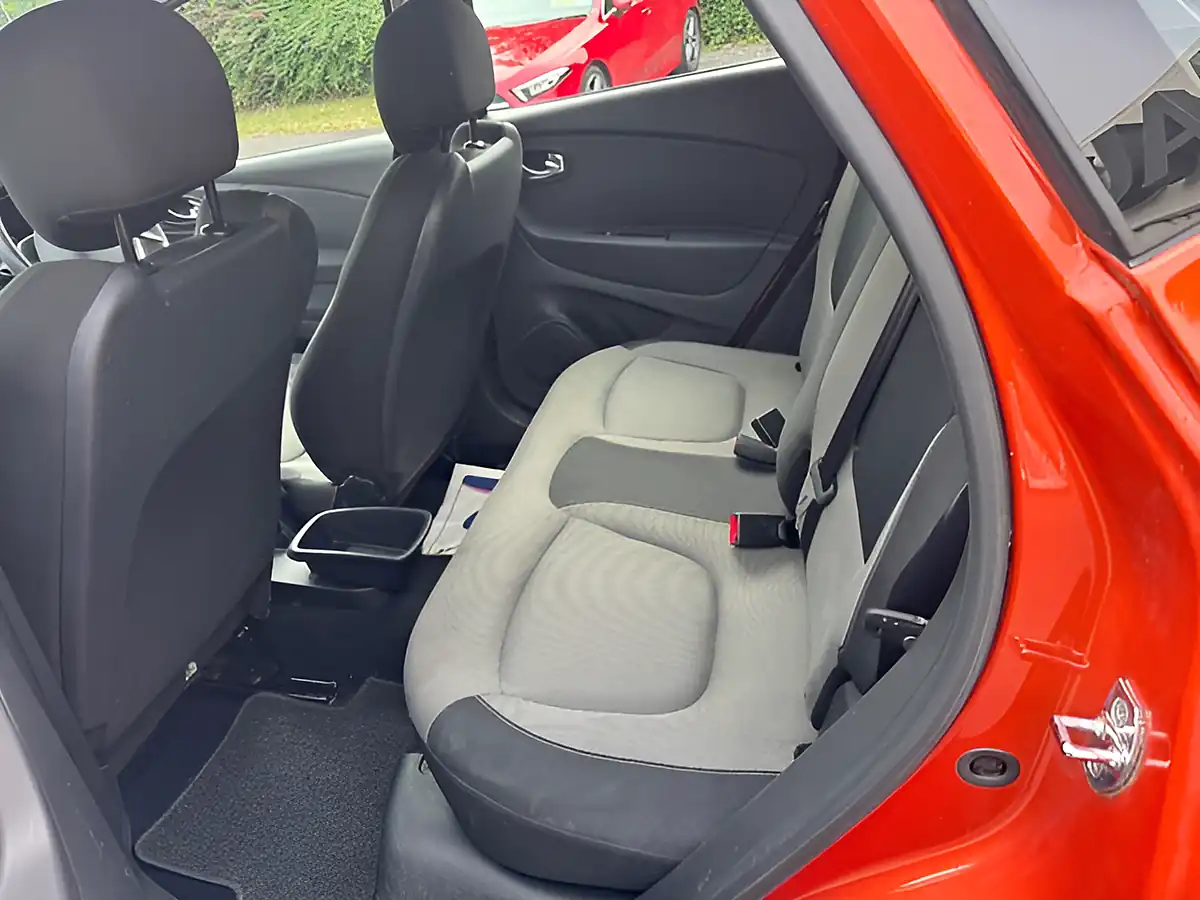 Used 2015 Renault Captur Expression + Orange - Interior and Exterior details 12