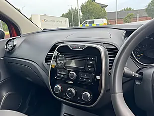 Used 2015 Renault Captur Expression + Orange - Interior and Exterior details 15