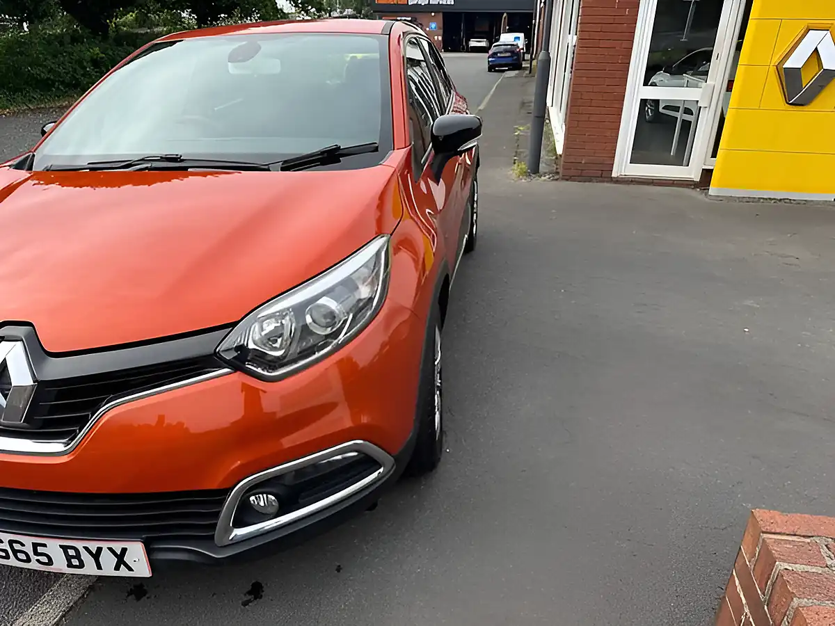 Used 2015 Renault Captur Expression + Orange - Interior and Exterior details 7