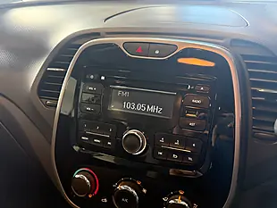 Used 2015 Renault Captur Expression+ White - Interior and Exterior details 17