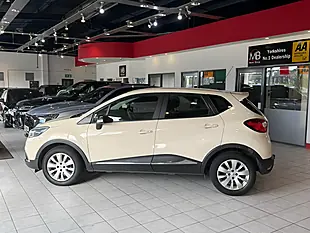 Used 2015 Renault Captur Expression+ White - Interior and Exterior details 5