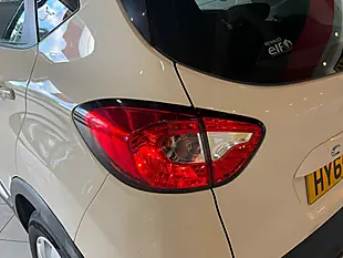 Used 2015 Renault Captur Expression+ White - Interior and Exterior details 7