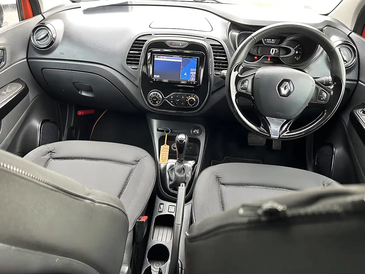 Used 2015 Renault Captur - Interior and Exterior details 13