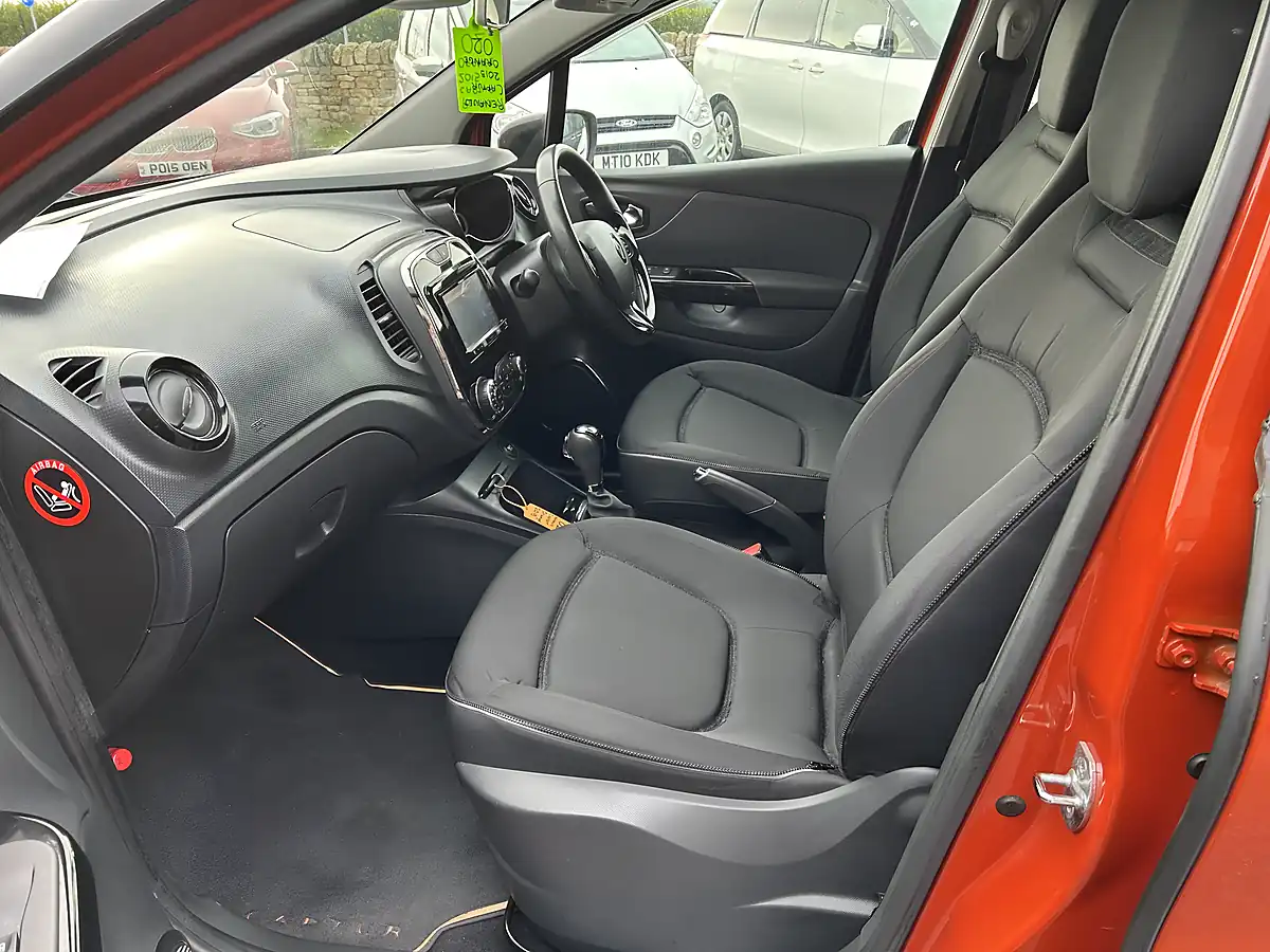 Used 2015 Renault Captur - Interior and Exterior details 15