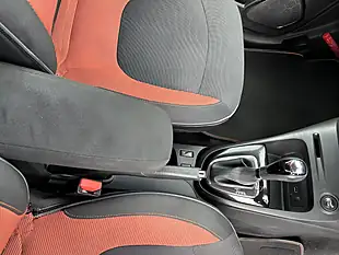 Used 2015 Renault Captur Orange - Interior and Exterior details 10