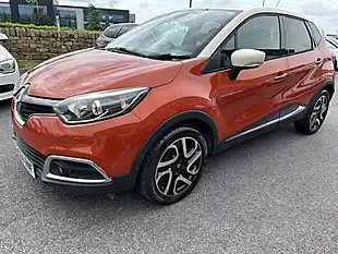 Used 2015 Renault Captur Orange - Interior and Exterior details 3