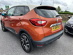 Used 2015 Renault Captur Orange - Interior and Exterior details 4