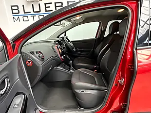 Used 2015 Renault Captur Signature Flame Red - Interior and Exterior details 10