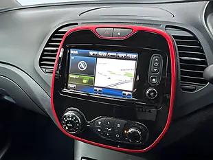 Used 2015 Renault Captur Signature Flame Red - Interior and Exterior details 13