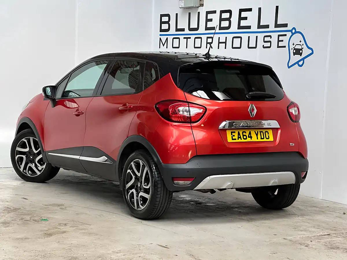 Used 2015 Renault Captur Signature Flame Red - Interior and Exterior details 5