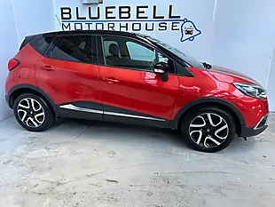 Used 2015 Renault Captur Signature Flame Red - Interior and Exterior details 8
