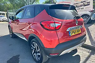 Used 2015 Renault Captur Signature Nav Red - Interior and Exterior details 6