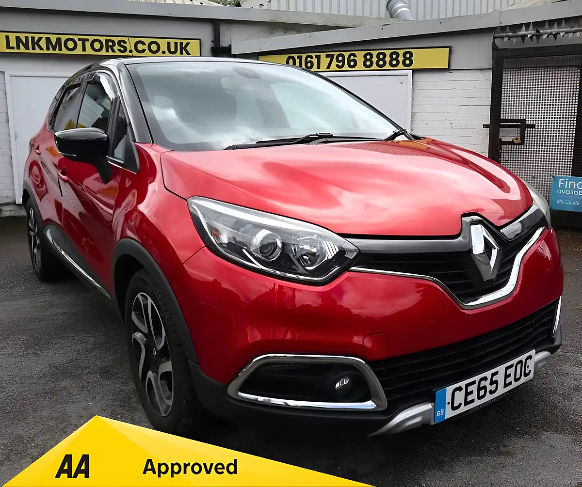 Used 2015 Renault Captur Signature Nav Red - Front View