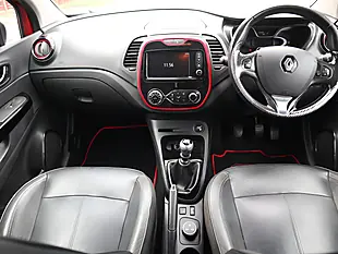 Used 2015 Renault Captur Signature Nav Red - Interior and Exterior details 2