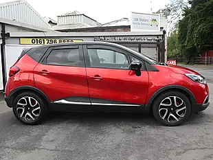 Used 2015 Renault Captur Signature Nav Red - Interior and Exterior details 3