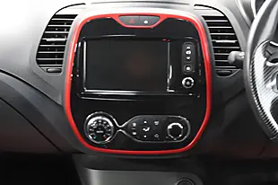 Used 2015 Renault Captur Signature Nav Red - Interior and Exterior details 14