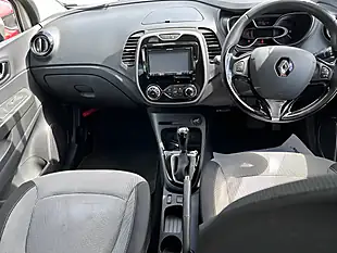 Used 2015 Renault Captur White - Interior and Exterior details 13