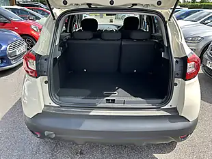Used 2015 Renault Captur White - Interior and Exterior details 16