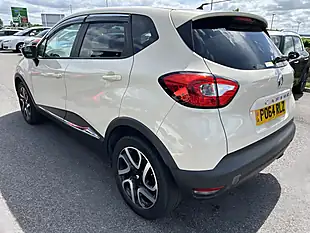 Used 2015 Renault Captur White - Interior and Exterior details 4