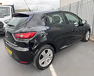 Used 2015 Renault Clio Dynamique Media Nav Black - Interior and Exterior details 5