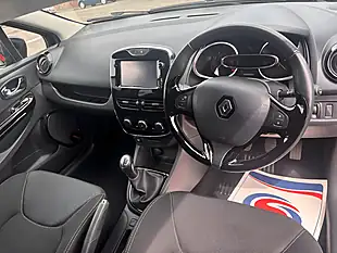 Used 2015 Renault Clio Dynamique Medianav Black - Interior and Exterior details 9