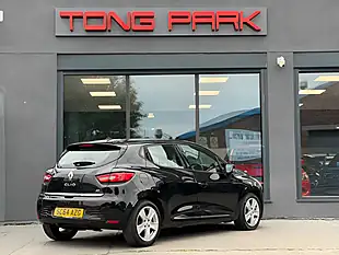 Used 2015 Renault Clio Dynamique Medianav Black - Interior and Exterior details 11