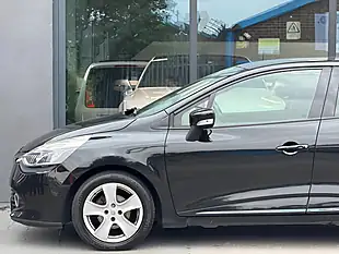 Used 2015 Renault Clio Dynamique Medianav Black - Interior and Exterior details 14
