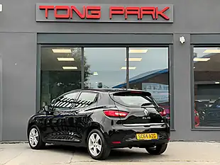 Used 2015 Renault Clio Dynamique Medianav Black - Interior and Exterior details 5