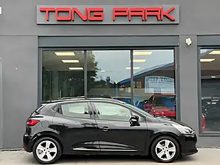 Used 2015 Renault Clio Dynamique Medianav Black - Interior and Exterior details 7