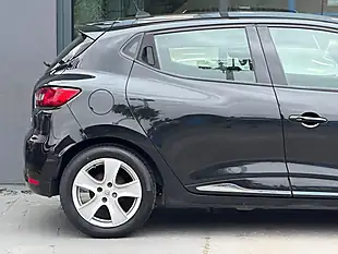 Used 2015 Renault Clio Dynamique Medianav Black - Interior and Exterior details 8