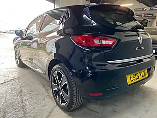 Used 2015 Renault Clio Dynamique Medianav Black - Interior and Exterior details 4