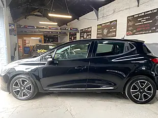 Used 2015 Renault Clio Dynamique Medianav Black - Interior and Exterior details 7